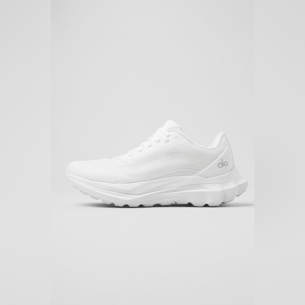 Alo Yoga Runner Sneakers in White/White Unisex Fit | US Men’s 9 | Women’s 10.5 - Picture 3 of 16